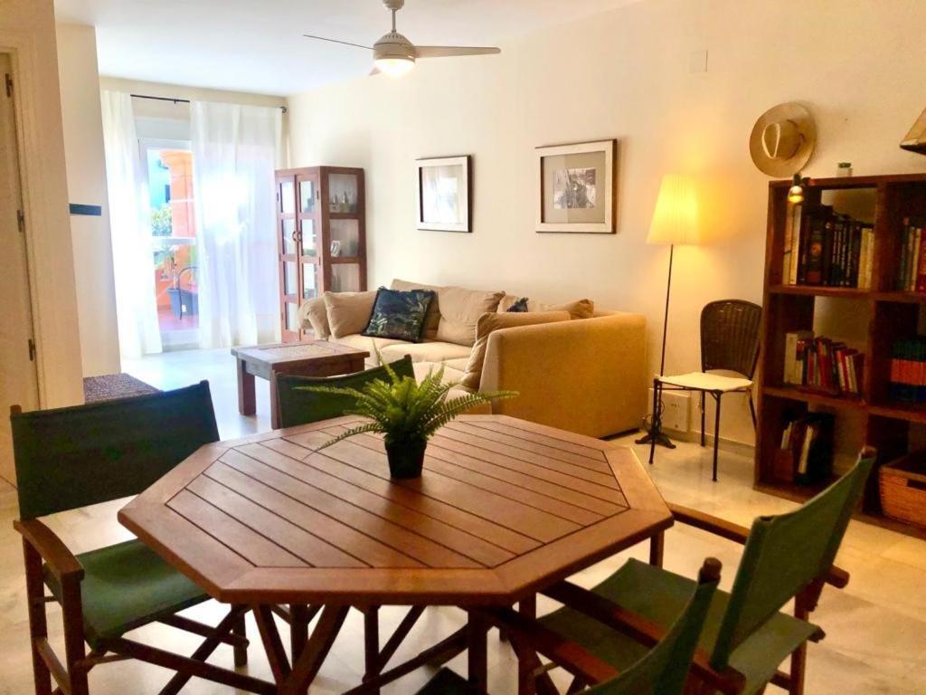 Gatu Premium Atico Sotavento Playa, Parking, Terraza, Piscinas, Wifi Y Aire Acc , " Preferente Mayores De 25 Anos Y Familias " El Puerto de Santa María Dış mekan fotoğraf