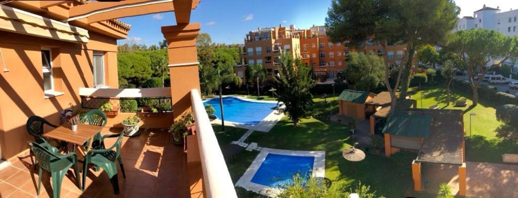 Gatu Premium Atico Sotavento Playa, Parking, Terraza, Piscinas, Wifi Y Aire Acc , " Preferente Mayores De 25 Anos Y Familias " El Puerto de Santa María Dış mekan fotoğraf