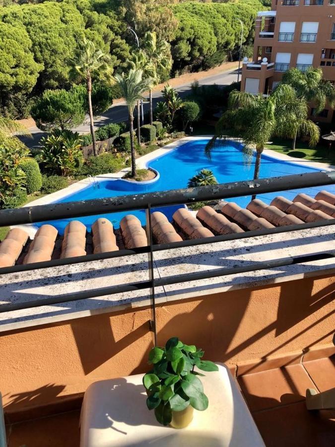 Gatu Premium Atico Sotavento Playa, Parking, Terraza, Piscinas, Wifi Y Aire Acc , " Preferente Mayores De 25 Anos Y Familias " El Puerto de Santa María Dış mekan fotoğraf